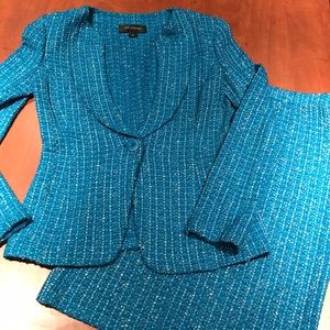 St. John 2-piece skirt/suit